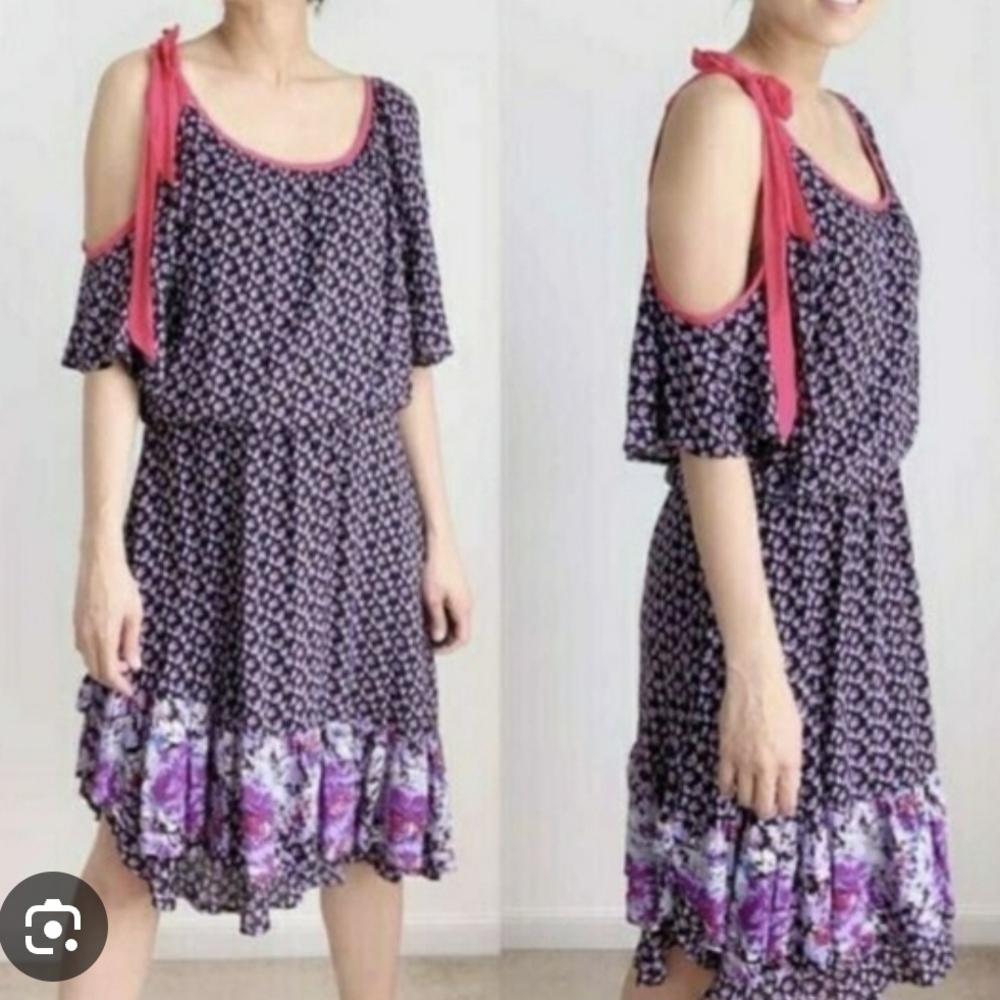 💋Free People Floral Cold Shoulder Dress with Pink Accents💋